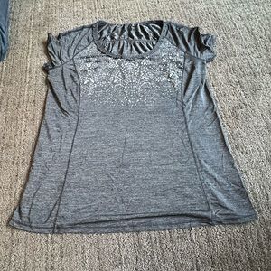 Run.wild short sleeve tech grey Lululemon Athletica